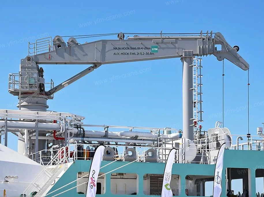 YFM 5T/4-29m Telescopic Boom Marine Deck Crane For LNG Bunkering Vessel